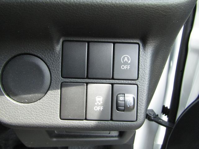 0903304A30260825W00717.jpg