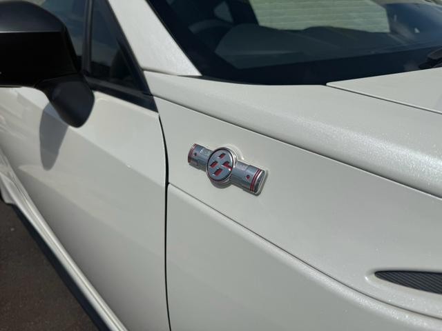 0209422A30260816W00216.jpg