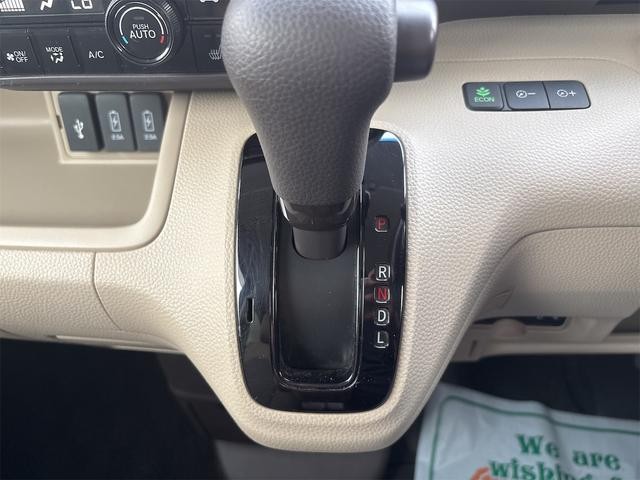 0700828A30260915W00505.jpg