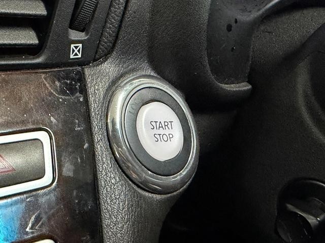 0503612A30260912W00215.jpg