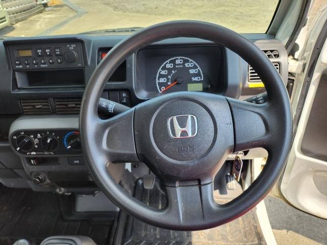 0804442A30260721W00116.jpg