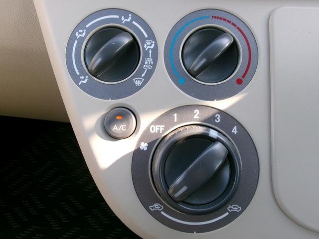 0602335A30260822W00116.jpg
