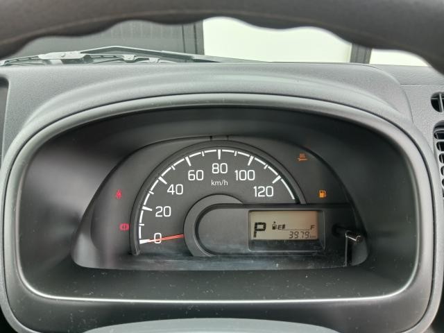 25221395_carP_l_12.jpg