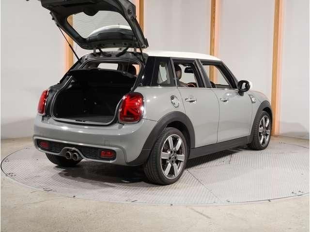 0ff879e5cda145081e8e209cb7dd1b38.jpg