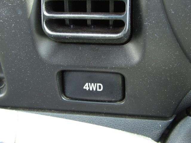 0903304A30260825W00918.jpg