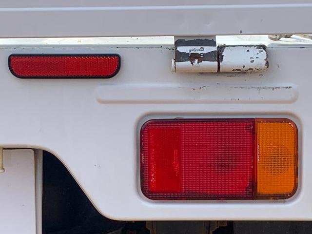 1201062A30260417W00117.jpg