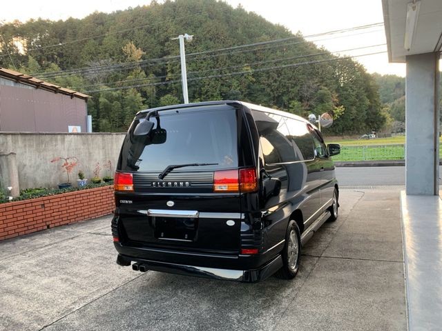 4f17eb651e10c2490e9d8e2aeb324298.jpg