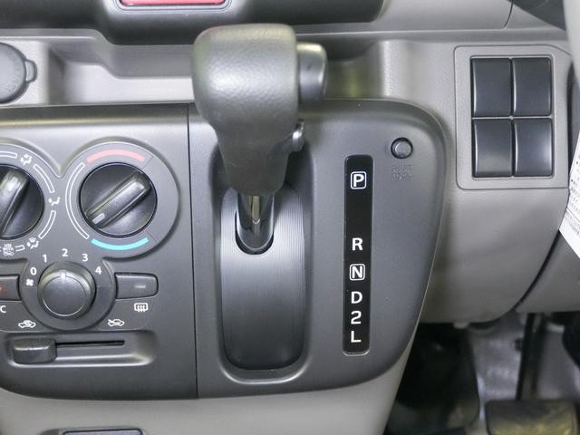 0505197A30261015W00412.jpg