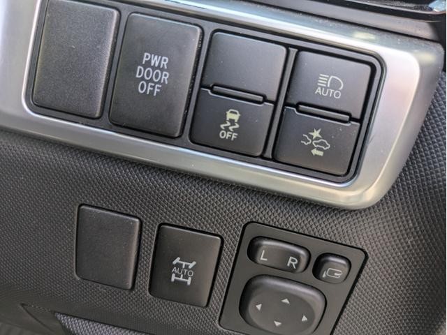 1002002A30260823W00101.jpg