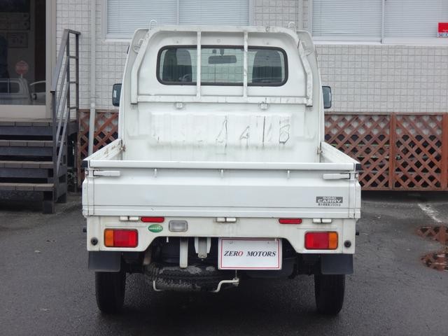 0509025A30260913W00104.jpg