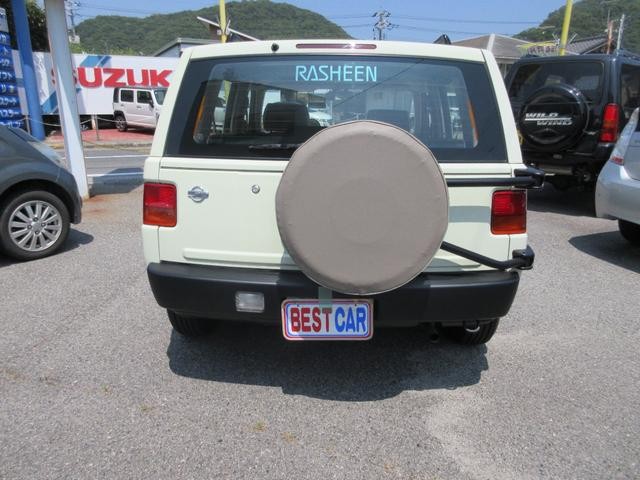 1000696A30260721W00107.jpg