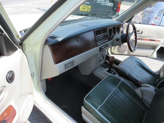 1000696A30260721W00114.jpg