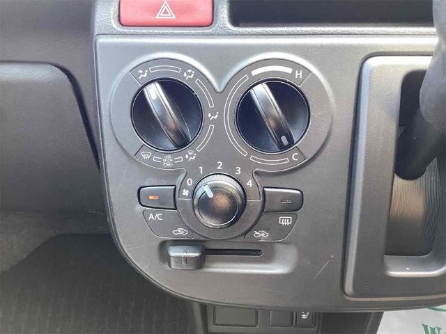0700828A30260822W00104.jpg