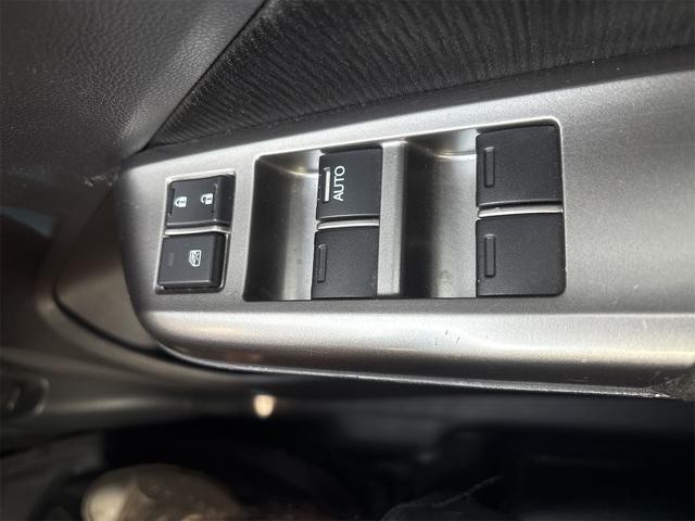 0403140A30260731W00208.jpg