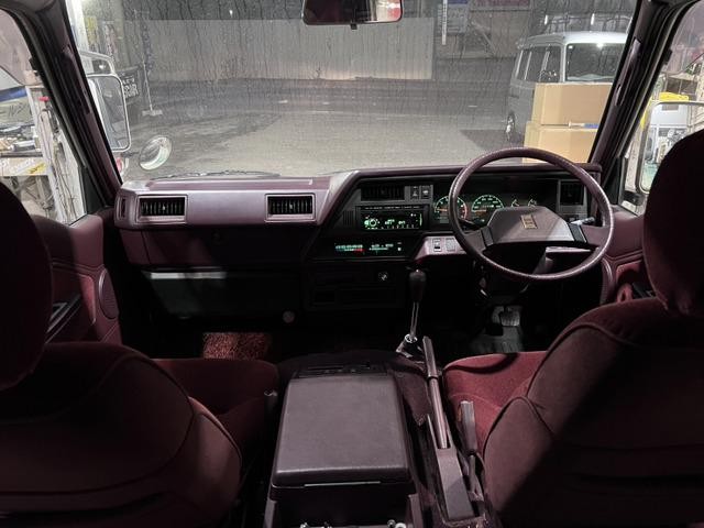 0530203A30241228W00115.jpg