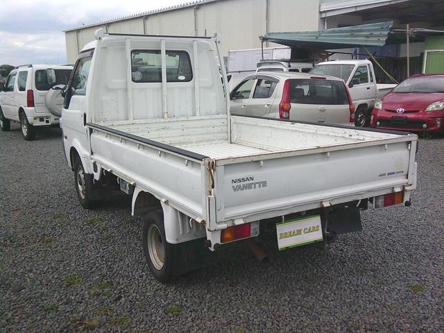 0221364A30260623W00109.jpg