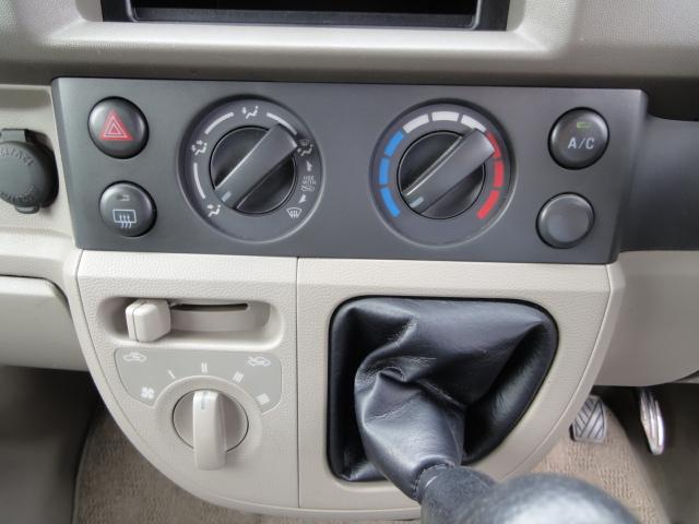 0230040A30260705W00214.jpg