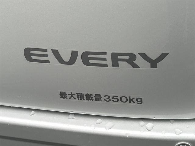 0403499A30260929W02511.jpg