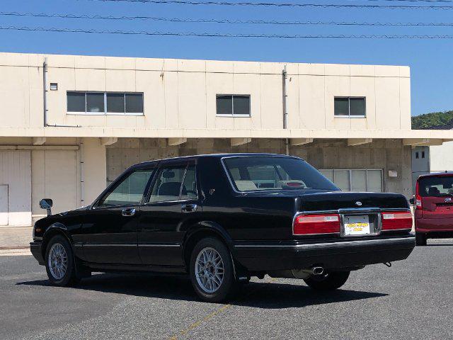 bc7e3cae8fb2d006378299b9b636d9e2.jpg