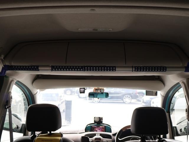 9200714A30261003W00116.jpg