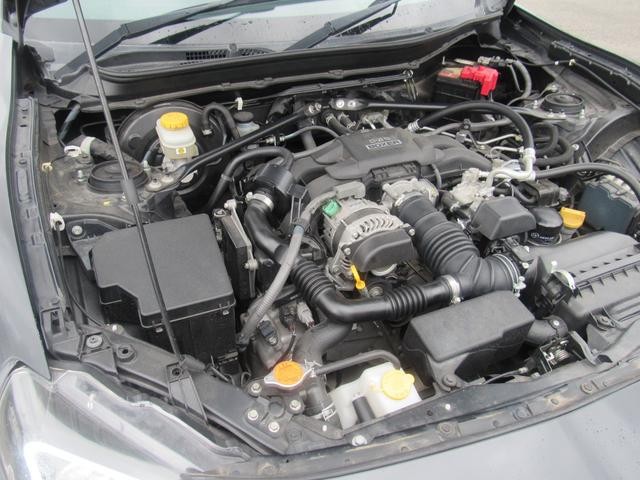 0560435A30260718W00203.jpg