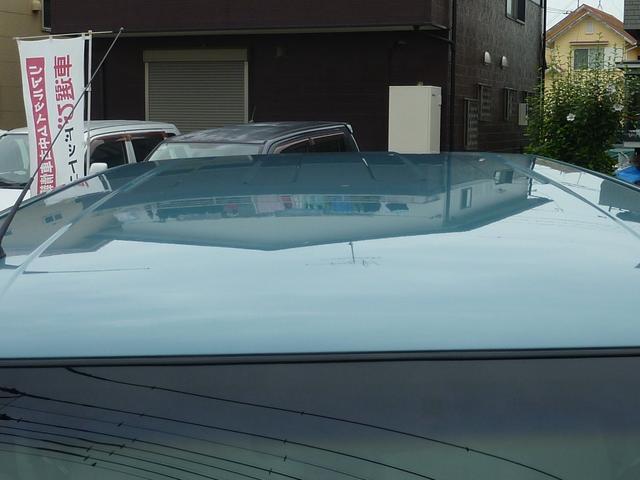 0404221A30260704W00114.jpg