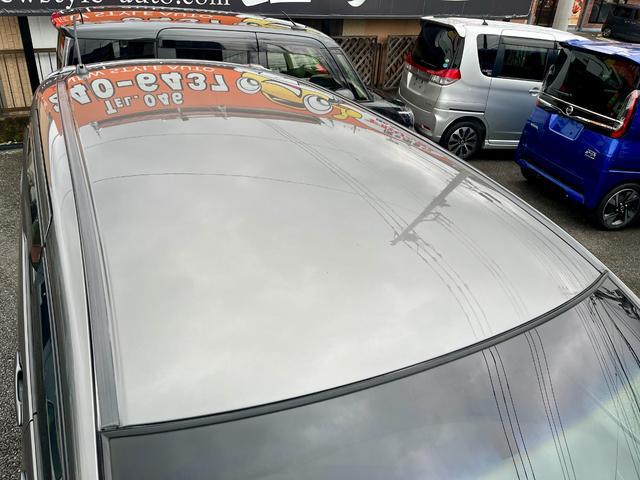 0551556A30260523W00118.jpg