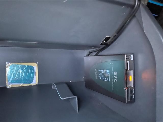 1000975A30260729W00116.jpg