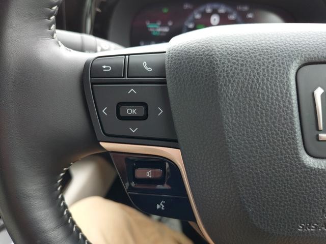 0541608A30261002W00117.jpg