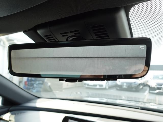 0509673A30260802W00216.jpg
