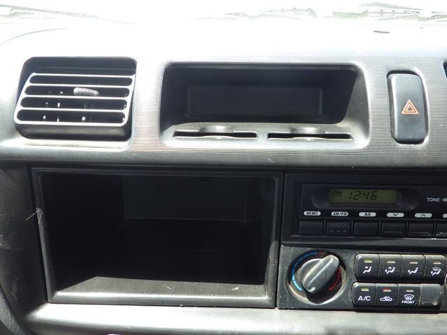 0704331A30260803W00113.jpg