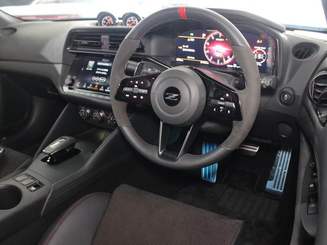 9572641A30260515W00216.jpg
