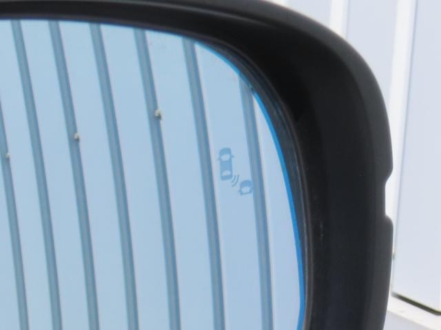 0520217A30260511W00207.jpg