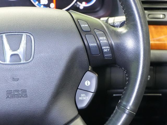 0505197A30261016W00112.jpg