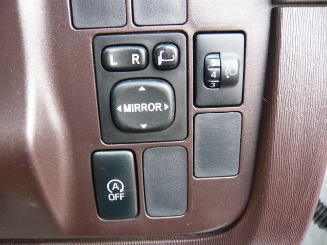 0500692A30260904W00211.jpg