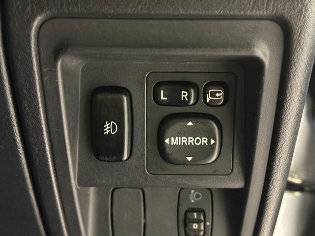0509824A30260913W01104.jpg