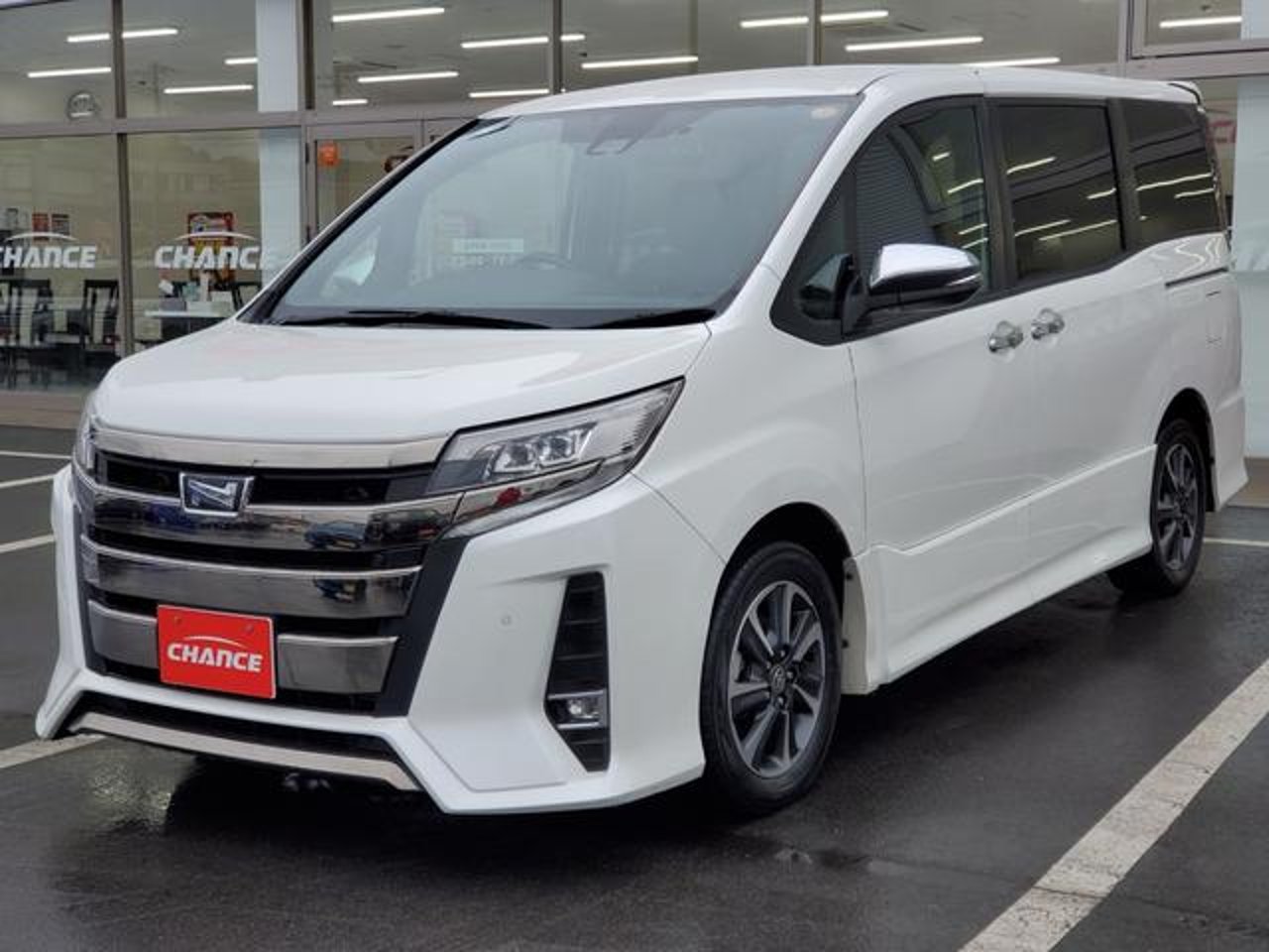 2020 Toyota Noah, photo 1 of 1