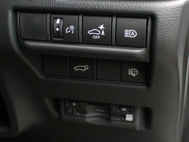 0300150A30261024W00115.jpg
