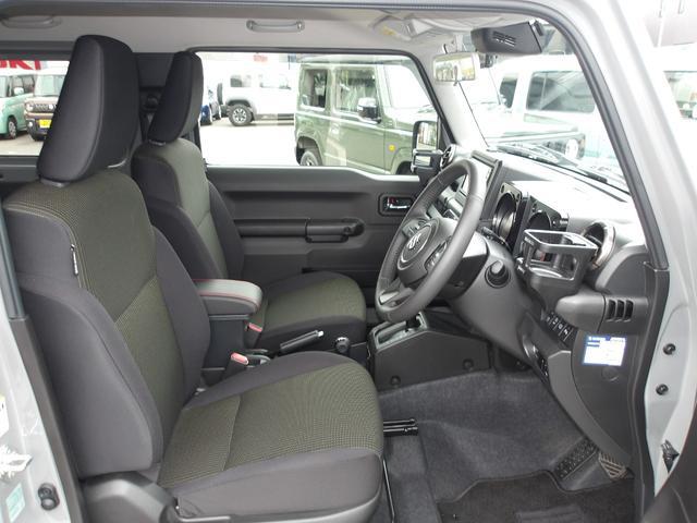 1010088A30260628W00115.jpg