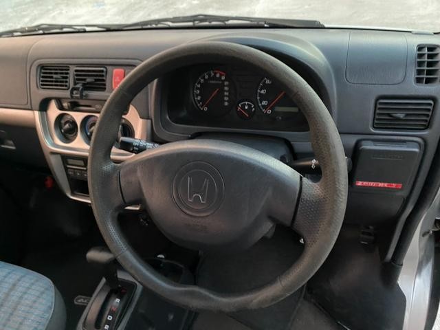 0403992A30260801W00315.jpg