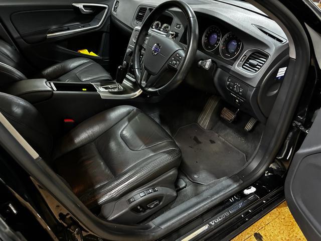 9700260A30260511W00114.jpg