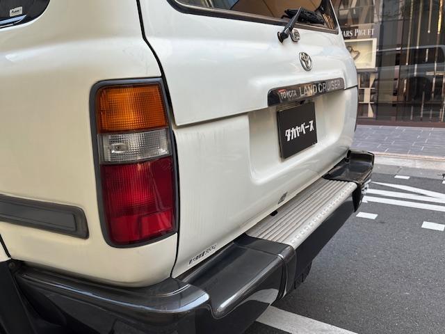0801987A30260531W00217.jpg