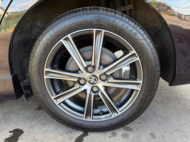 0404361A30260718W00113.jpg