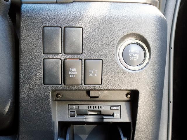 0302072A30261002W00117.jpg
