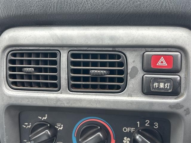 0910291A30260902W00702.jpg