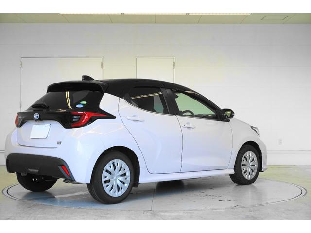 0208393A30260702W00105.jpg