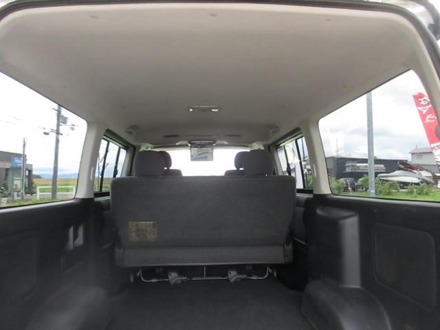 0703906A30260622W00117.jpg