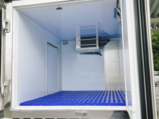 c4acd3f37cda2a116b6c32a5b794eae5.jpg