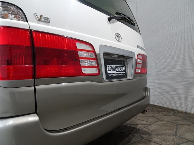 0551070A30261002W00211.jpg