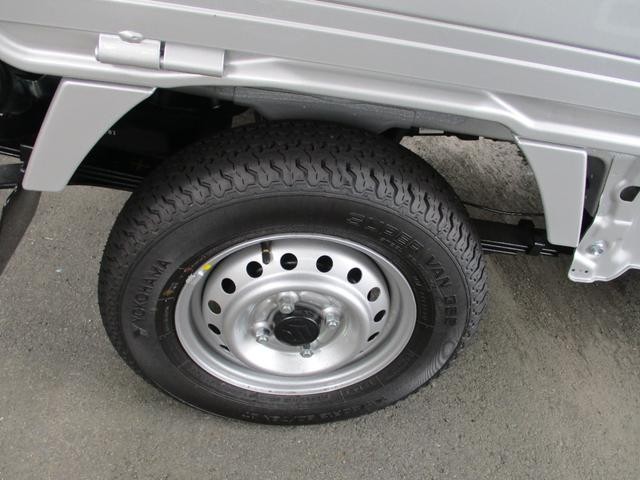 0840414A30260815W00215.jpg